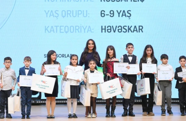 Leyla Əliyeva və Alena Əliyeva mükafatlandırma mərasimində iştirak ediblər 