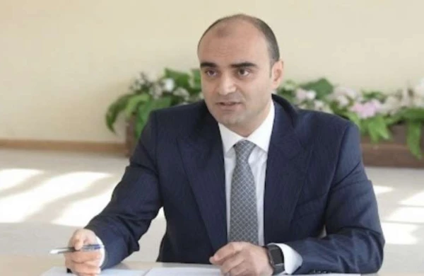 Vəzifəsini 47 günə itirən keçmiş başçı ilə bağlı YENİ FAKTLAR