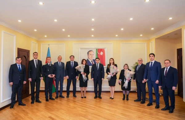 Ədliyyə naziri təltif olunmuş əməkdaşları qəbul edib
