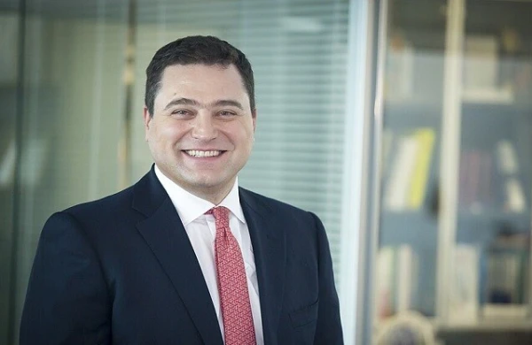 Onun 6 milyarda yaxın pulu var imiş: Azərbaycanla nə bağlılığı var?