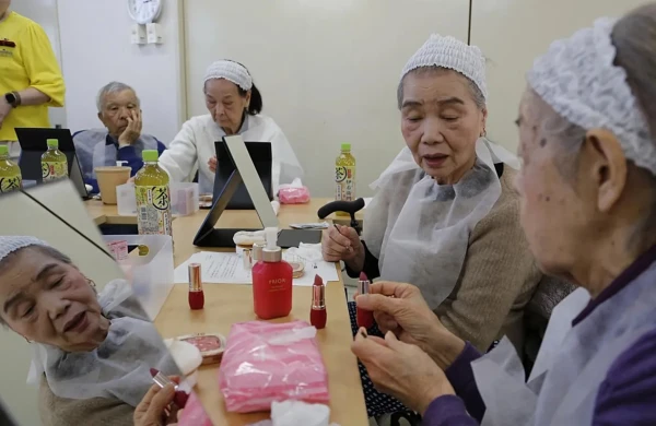 Bu ölkədə yaşı 100-dən çox olanların sayı 100 minə çatır - Əksəriyyəti qadınlardır