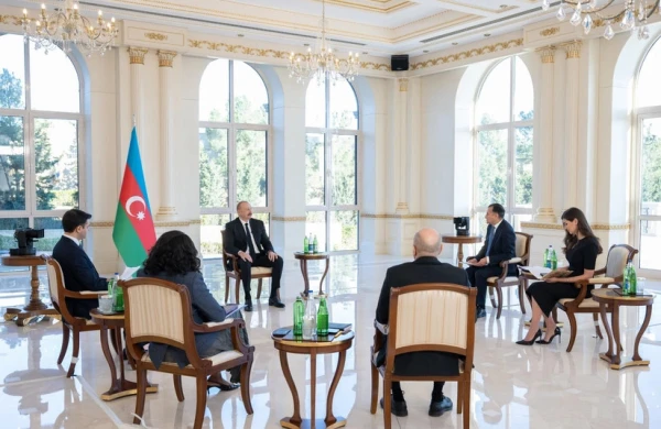 Prezident İlham Əliyevin telekanallara müsahibəsi: Ölkə daxilindən qlobal siyasətə qədər geniş gündəm - TƏHLİL&nbsp;