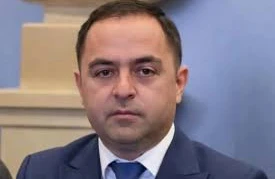  Dünən işdən çıxarılan rəisə vəzifə verildi 