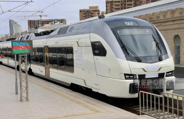 Gəncə-Qəbələ-Gəncə qatarı istifadəyə verildi&nbsp;