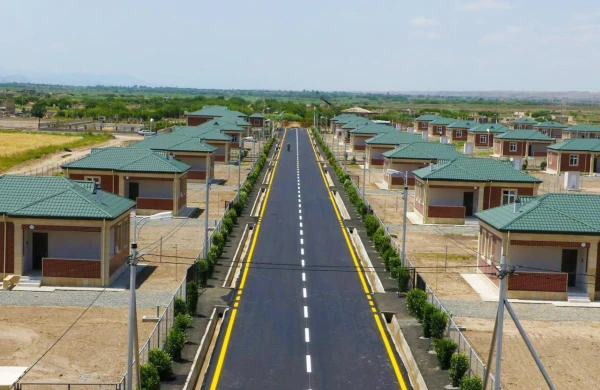 Xarabalıqlar üzərində qurulan cənnət: Otuz illik həsrətin möhtəşəm dönüşü   — Millət vəkilləri DANIŞIR