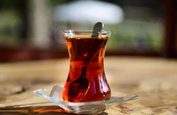 Gündə neçə stəkan çay içməliyik?