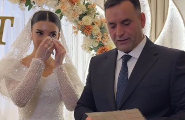 Qızı üçün yazdığı vəsiyyətnaməni toyunda oxudu - VİDEO 