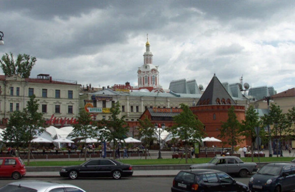 Moskvada restoranlar kütləvi şəkildə bağlanır: Bazarda ən böyük dalğa