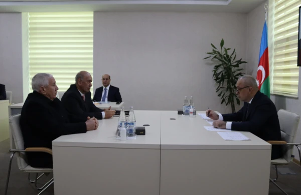 Zaur Mikayılov Ucarda vətəndaşları qəbul edib&nbsp;