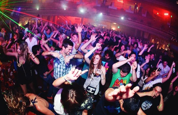 Sosioloq:"Gənc nəsilin eqosu, öz kef və əyləncəsini düşünməsi nigah sayını azaldır"   