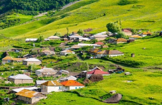 Azərbaycan kəndləri boşalır: Şəhərə axının qarşısını necə almaq olar?