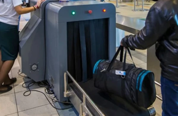 Bu nazirliyin əməkdaşı 18 kq qızılla tutuldu - Evindən silah çıxdı&nbsp;