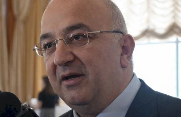 Sabiq nazirə artıq pensiya ödənilibmiş - İndi geri alınır 