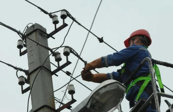 Azərişıq" Cəbrayıl və Xankəndində Elektrik Şəbəkələrini Yenidən Qurur — VİDEO