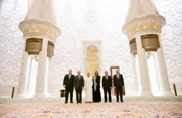 Leyla Əliyeva Əbu-Dabidə Şeyx Zayed məscidini ziyarət edib - FOTO 