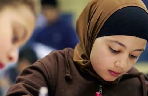 Vahid məktəbli geyimi niyə yoxdur?&nbsp; &nbsp;—&nbsp; &nbsp;Ekspertdən AÇIQLAMA&nbsp;