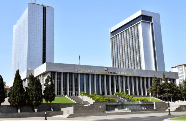 Əhaliyə ŞAD XƏBƏR! Milli Məclis maaşlarla bağlı  QƏRAR QƏBUL ETDİ