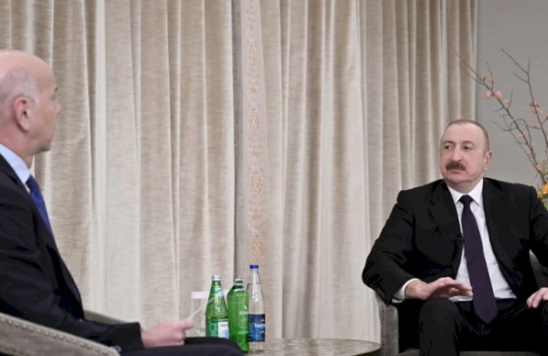 Prezidentdən fransız müxbirin təxribatçı sualına SƏRT CAVAB - VİDEO 