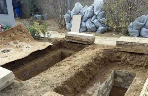 Kişi və qadınların dəfni ilə bağlı vacib açıqlama – Şəriət nə deyir?