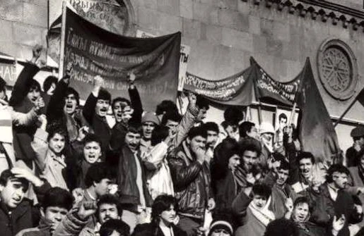 Qafar Çaxmaqlı:"38 il əvvəl o meydanda xalq olaraq  içdiyimiz anda sadiqik"&nbsp; &nbsp;&nbsp;