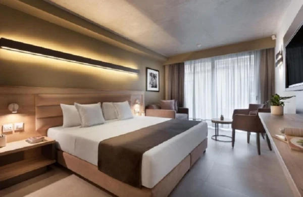 Bakıda “Atabala” otelində dəhşət: Ülgüclə doğranmış meyit TAPILDI