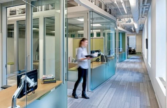 Kim daha çox işləyir? Azərbaycanda sahələr üzrə iş saatlarının müqayisəsi&nbsp;&nbsp;