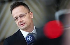 Macarıstan "Drujba" neft kəmərinin bağlanmasında məsul şəxsləri müəyyən edib