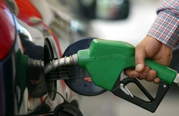 “Benzin istehsalında azalma yalnız bu halda  risk siqnalı ola bilər” – İqtisadçı   7,3% azalmadan danışıb&nbsp;&nbsp;