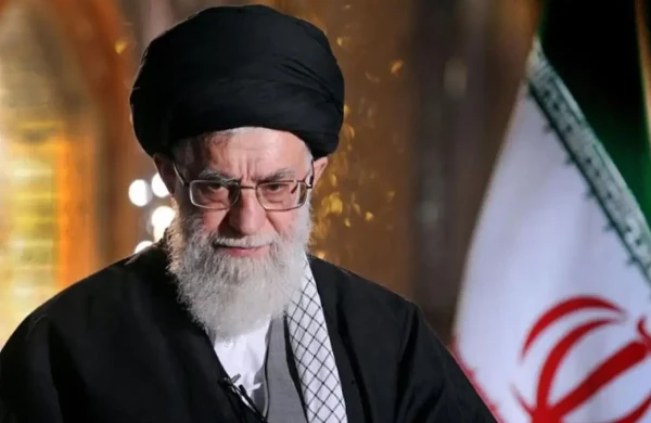 Xamenei Tehranı tərk etdi&nbsp;