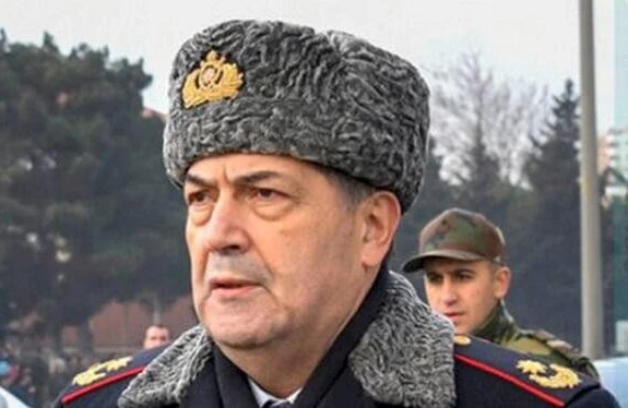 75 yaşlı general vəzifədən gedir&nbsp;