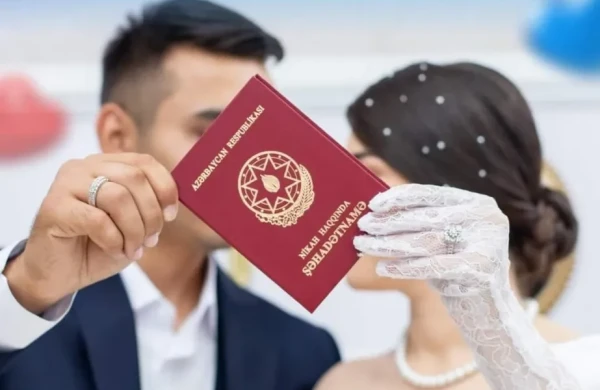 Kişilər evlənərkən həyat yoldaşının soyadını ala bilərmi? – Hüquqi açıqlama&nbsp;&nbsp;