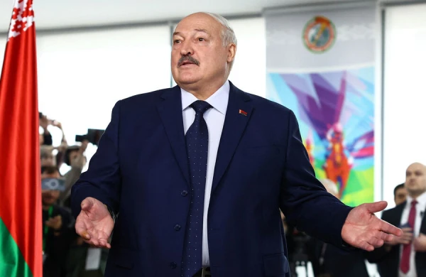 Lukaşenko onları əfv etdi