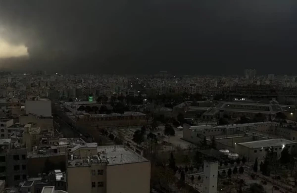 Tehrana yağan qara yağışın səbəbi nədir? 