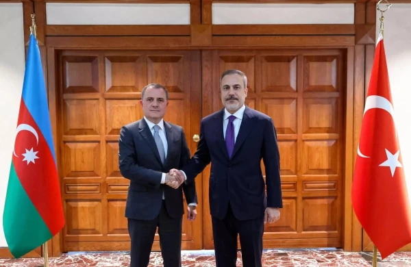 Azərbaycan və Türkiyə arasında MÜZAKİRƏ