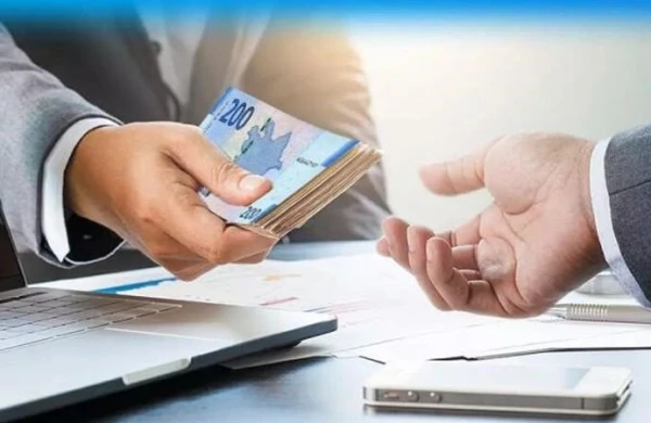 Nazirlikdə sürücü işləmək istədi, dələduzluğa məruz qaldı&nbsp;&nbsp;