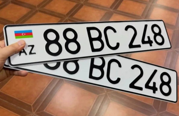 Azərbaycanda yeni nömrə nişanlarının verilməsinə başlanılıb