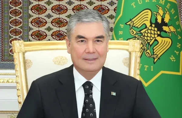 Qurbanqulu Berdiməhəmmədov Azərbaycana gələcək