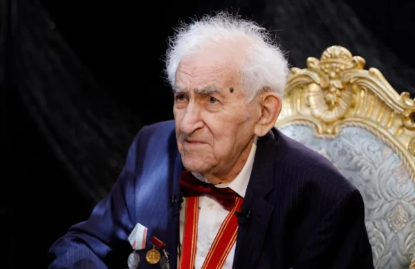 Tanınmış bəstəkarın evindən İrana aid məktub çıxıb? - VİDEO