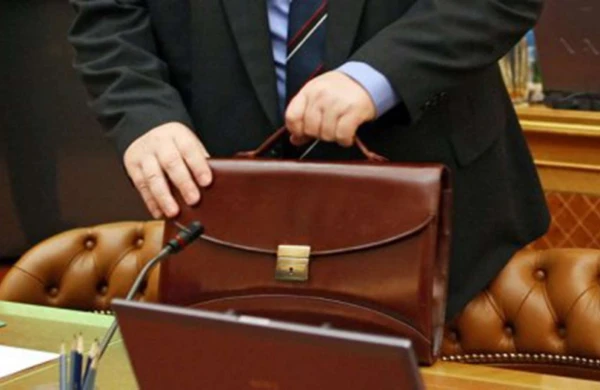 SON DƏQİQƏ! Məmurlara rəsmi xəbərdarlıq edildi&nbsp; &nbsp; —&nbsp; &nbsp;ADLAR