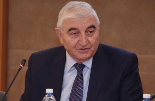 Məzahir Pənahovun maaşı artırıldı&nbsp;