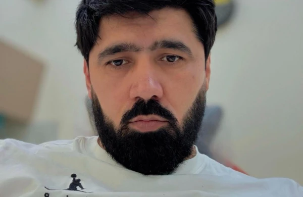 Meyxanaçı Kəramət Böyükçölü biabır etdi: "Onun itirəcək bir şeyi yoxdur" -VİDEO