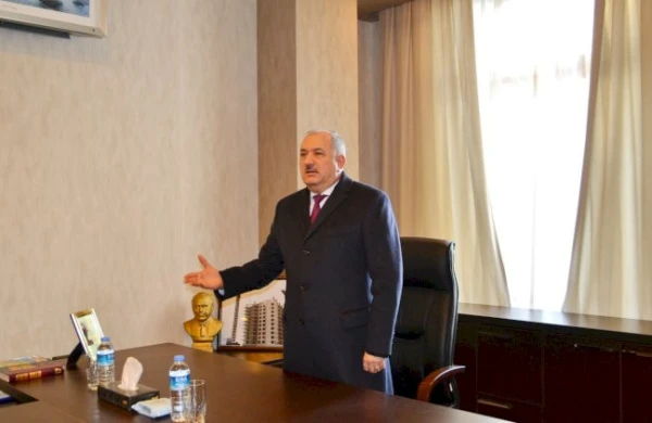 Əziz Əzizov onu vəzifədən azad etdi