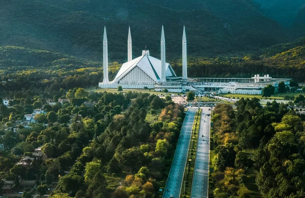 Dörd ölkə bir masa arxasında: Müharibəni dayandırmaq planı