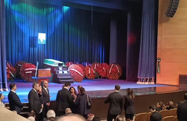 Xalq artisti Rasim Balayevlə vida mərasimi keçirilir - FOTO