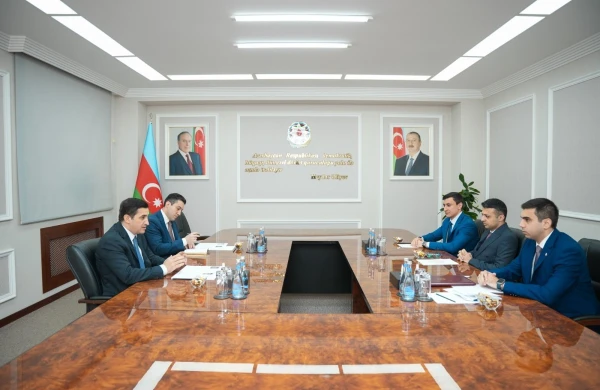 Ədliyyə naziri “Yüksəliş” müsabiqəsinin qalibləri ilə görüşüb&nbsp;