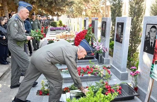 Şəhid pilotlarımızın xatirəsi ehtiramla yad edildi - FOTO - VİDEO