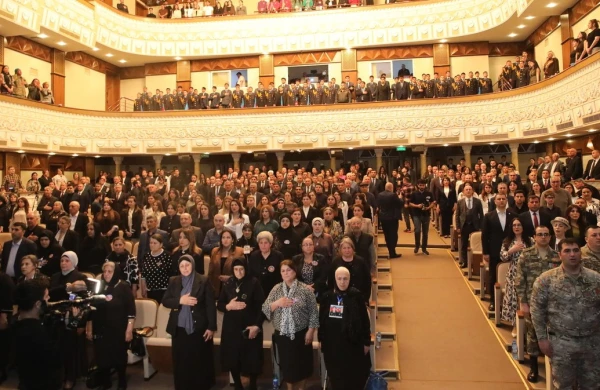 Veysəloğlu Şirkətlər Qrupunun dəstəyi ilə Aprel döyüşlərinin 10-cu ildönümünə həsr edilən “Zəfər Yolu” layihəsinin təqdimatı keçirilib 