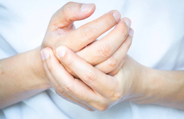 Suda barmaqlar niyə büzüşür? – Elm tərəfindən izah olunan refleks&nbsp;&nbsp;