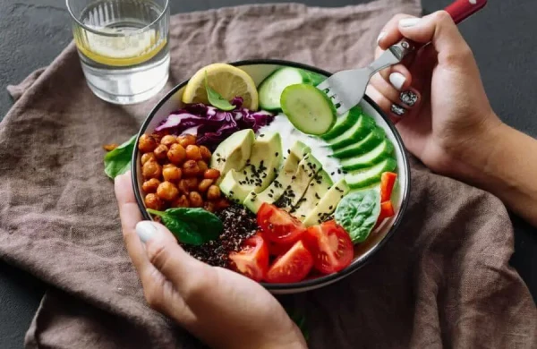 Sağlam olmaq üçün nəyi və necə YEMƏLİYİK?&nbsp; &nbsp; —&nbsp; &nbsp; MÜTƏXƏSSİS AÇIQLADI