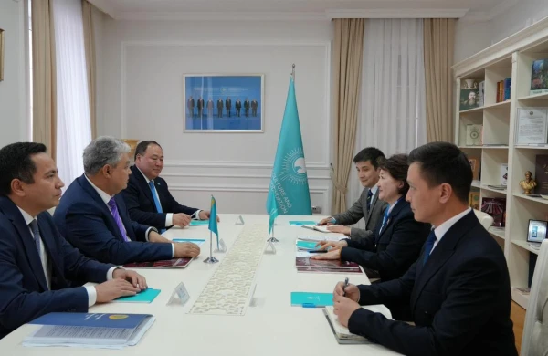 Qazaxıstan Respublikasının Xarici İşlər naziri Türk Mədəniyyəti və İrsi Fondunu ziyarət edib&nbsp;&nbsp;